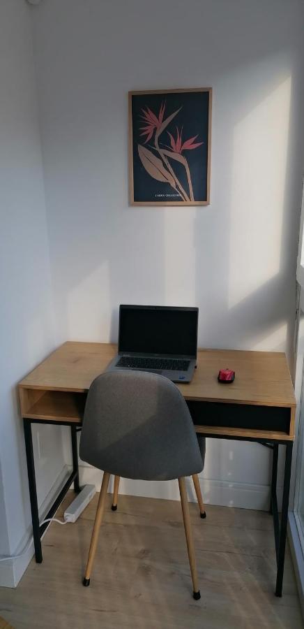 El Palo Cosy, 200 M From The Beach Apartment Malaga Luaran gambar
