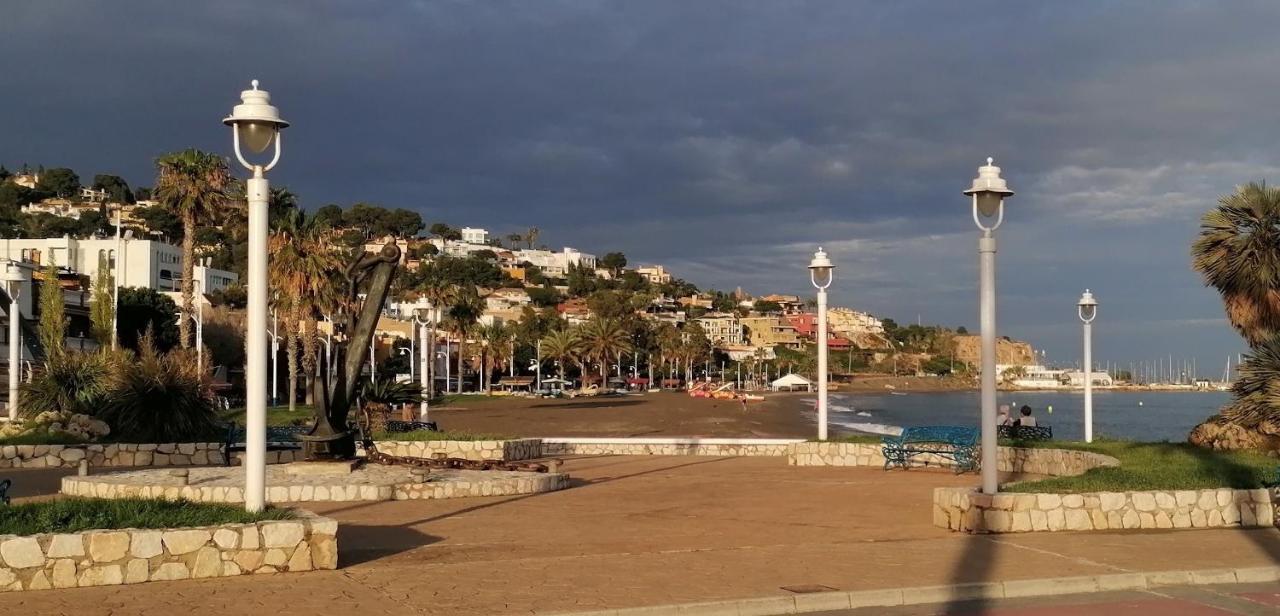 El Palo Cosy, 200 M From The Beach Apartment Malaga Luaran gambar